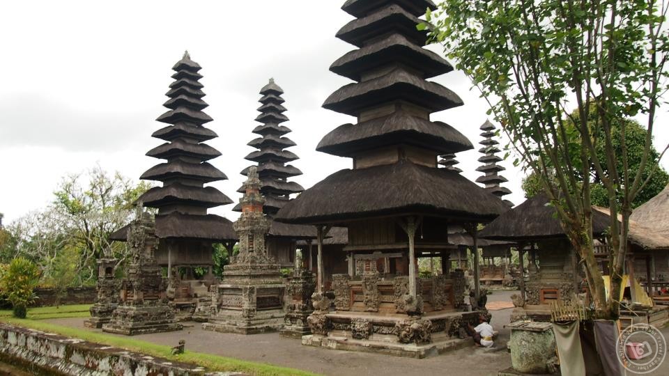 Taman Ayun Pagoda