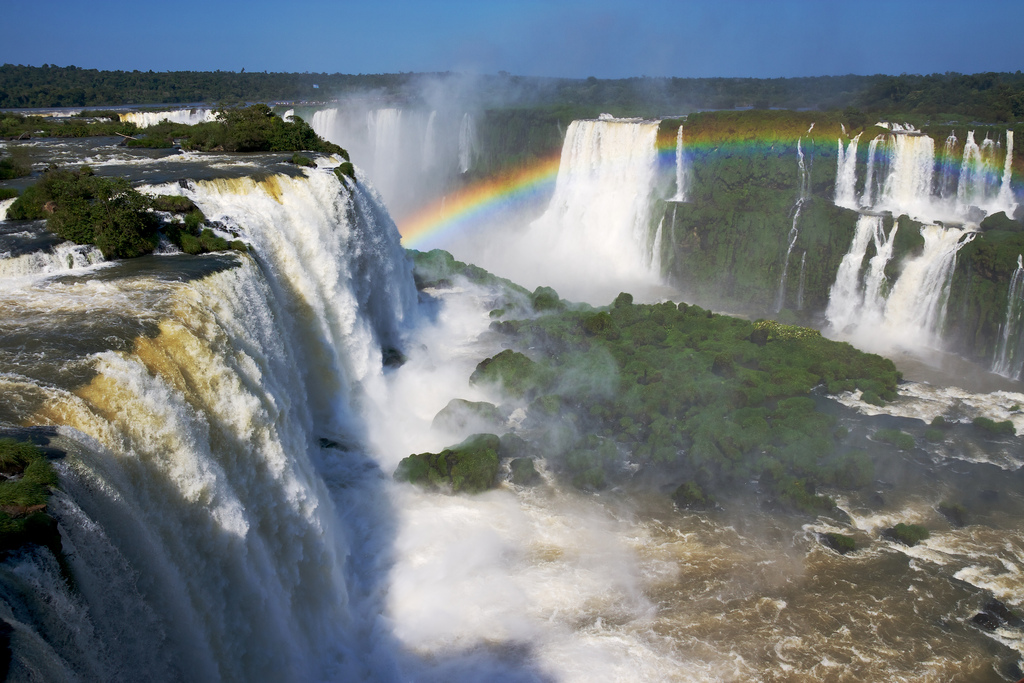 น้ำตก Iguazu Falls - ภาพจาก Flickr Nico Kaiser