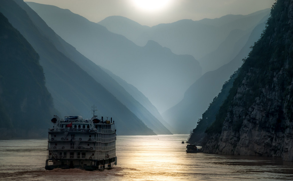 ล่องเรือชมแม่น้ำแยงซีเกียง - Flickr Bernd Thaller