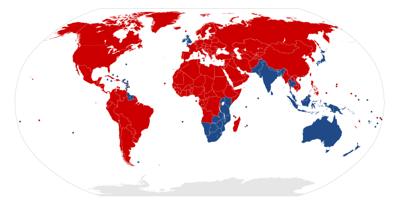 ภาพจาก Wikipedia ประเทศที่ขับเลนซ้ายใช้สีน้ำเงิน ประเทศขับเลนขวาใช้สีแดง