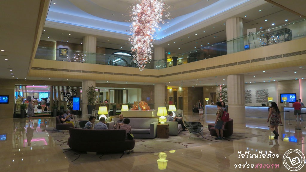 รีวิว โรงแรม Carlton ย่าน City Hall สิงคโปร์ - บริเวณ Lobby โรงแรม