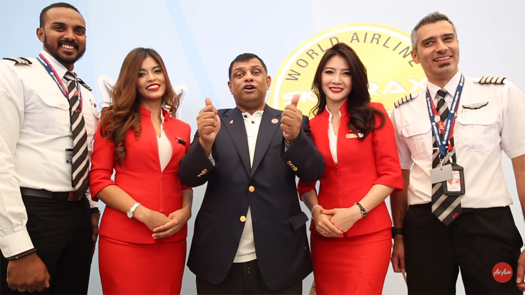 Tony Fernandes ได้กล่าวขอบคุณลูกค้าและลูกเรือ AirAsia โดยมุ่งมั่นที่จะปรับปรุงบริการให้ดียิ่งขึ้นต่อไป - ภาพจาก AirAsia