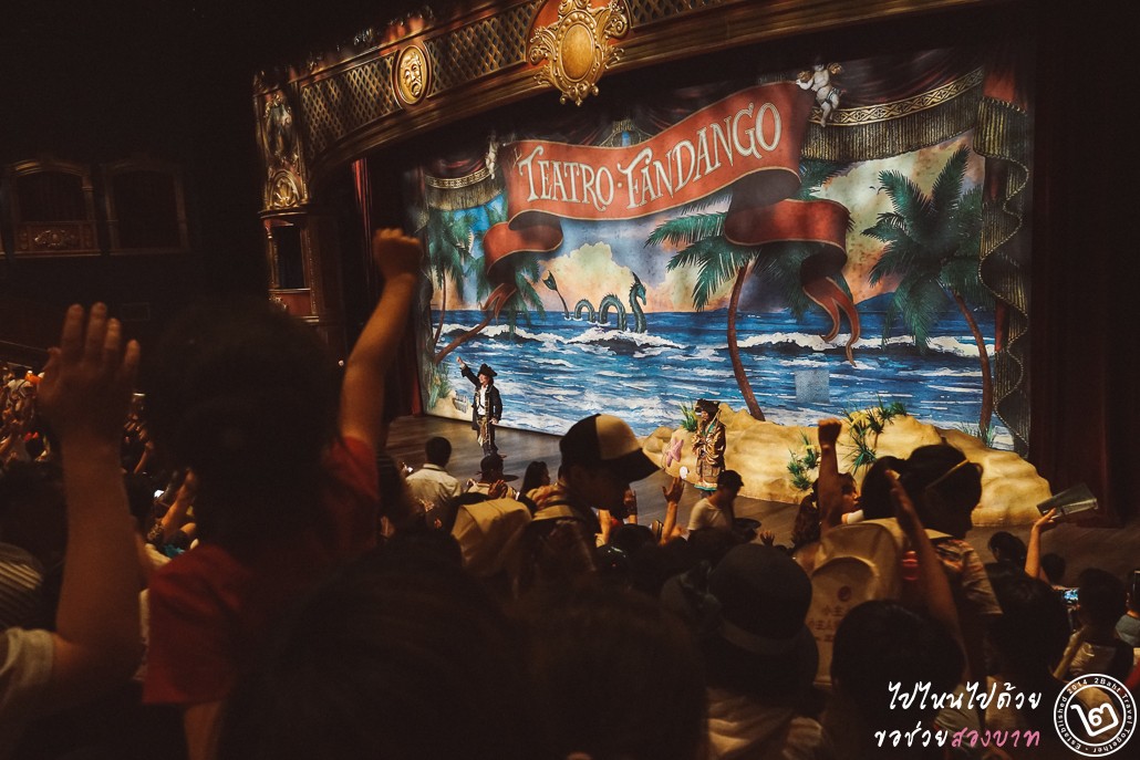 Shanghai Disneyland, pirate of the caribbean, stunt show