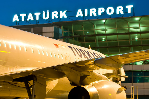 สนามบิน Ataturk Airport ของอิสตันบูล (ภาพจากเว็บไซต์สนามบิน)