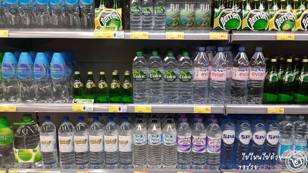 เที่ยวฮ่องกงแบบประหยัด ซื้อน้ำเปล่าใน Supermarket ราคาถูกกว่า