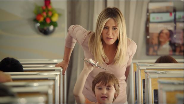 Emirates ยิงโฆษณาใหม่ Jennifer Aniston โชว์ที่นั่ง Economy