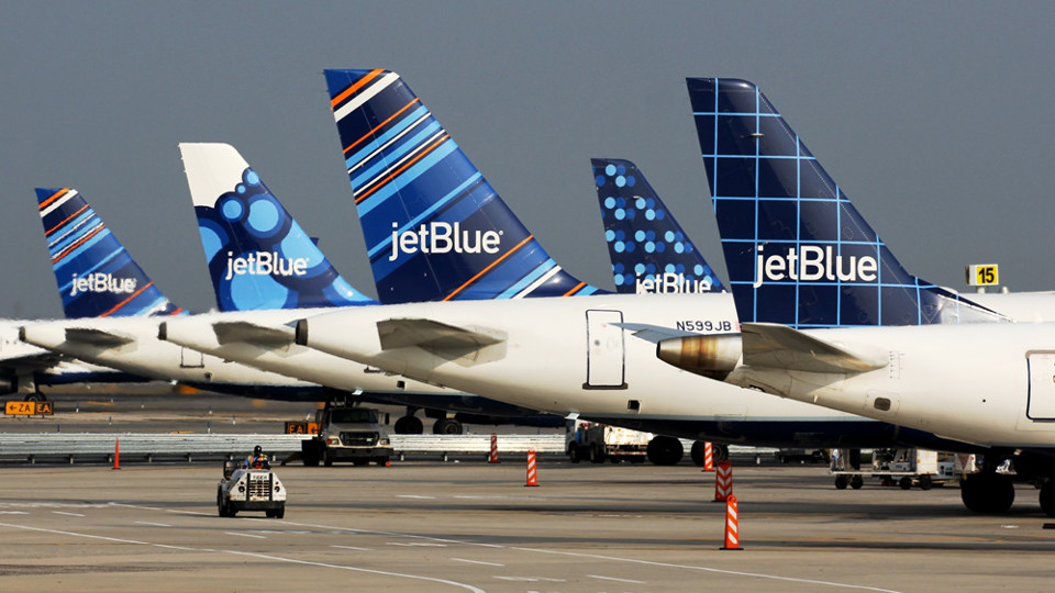 JetBlue สายการบินสหรัฐรายแรก ที่เปิด Wi-Fi บนเครื่องให้ใช้ฟรี